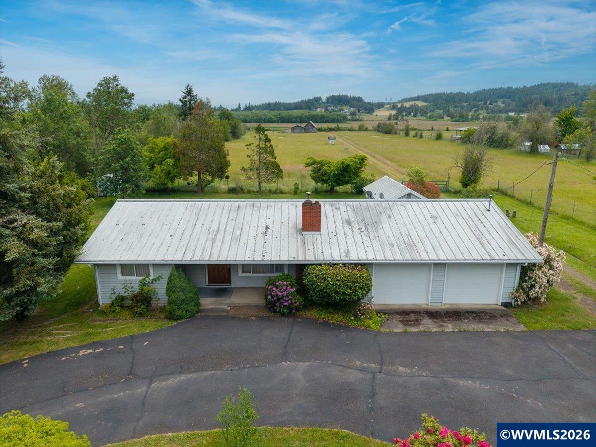 33543 Brewster Road Lebanon, OR 97355 - Photo 1 of 38 Gallery Image 1