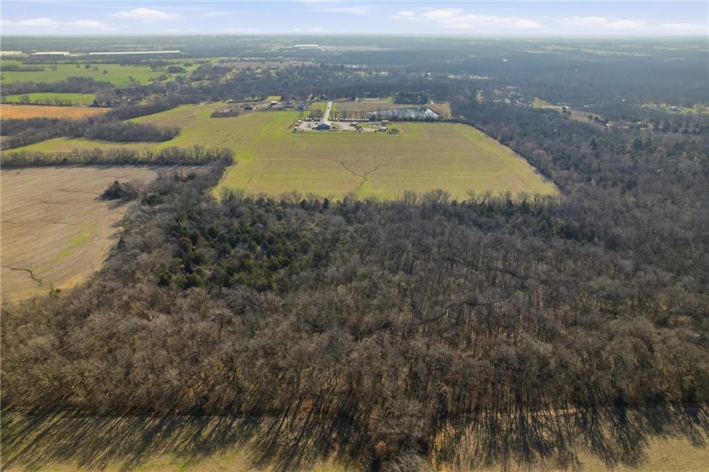 19618 South Mullen Road Belton, MO 64012 - Photo 11 of 17