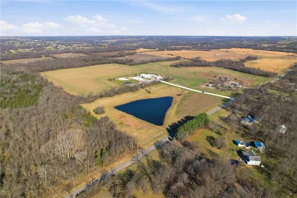 $3,869,000 | 19618 South Mullen Road, Belton, MO 64012