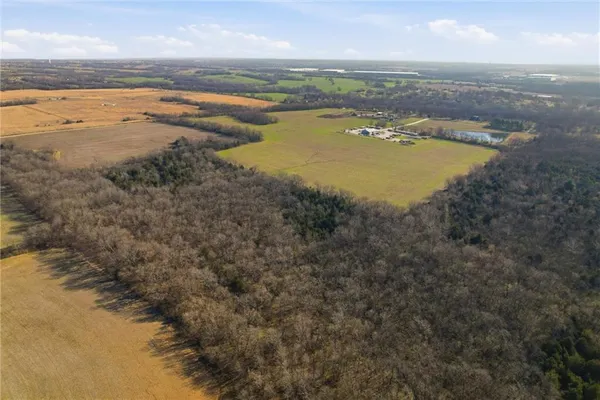 $3,869,000 | 19618 South Mullen Road, Belton, MO 64012