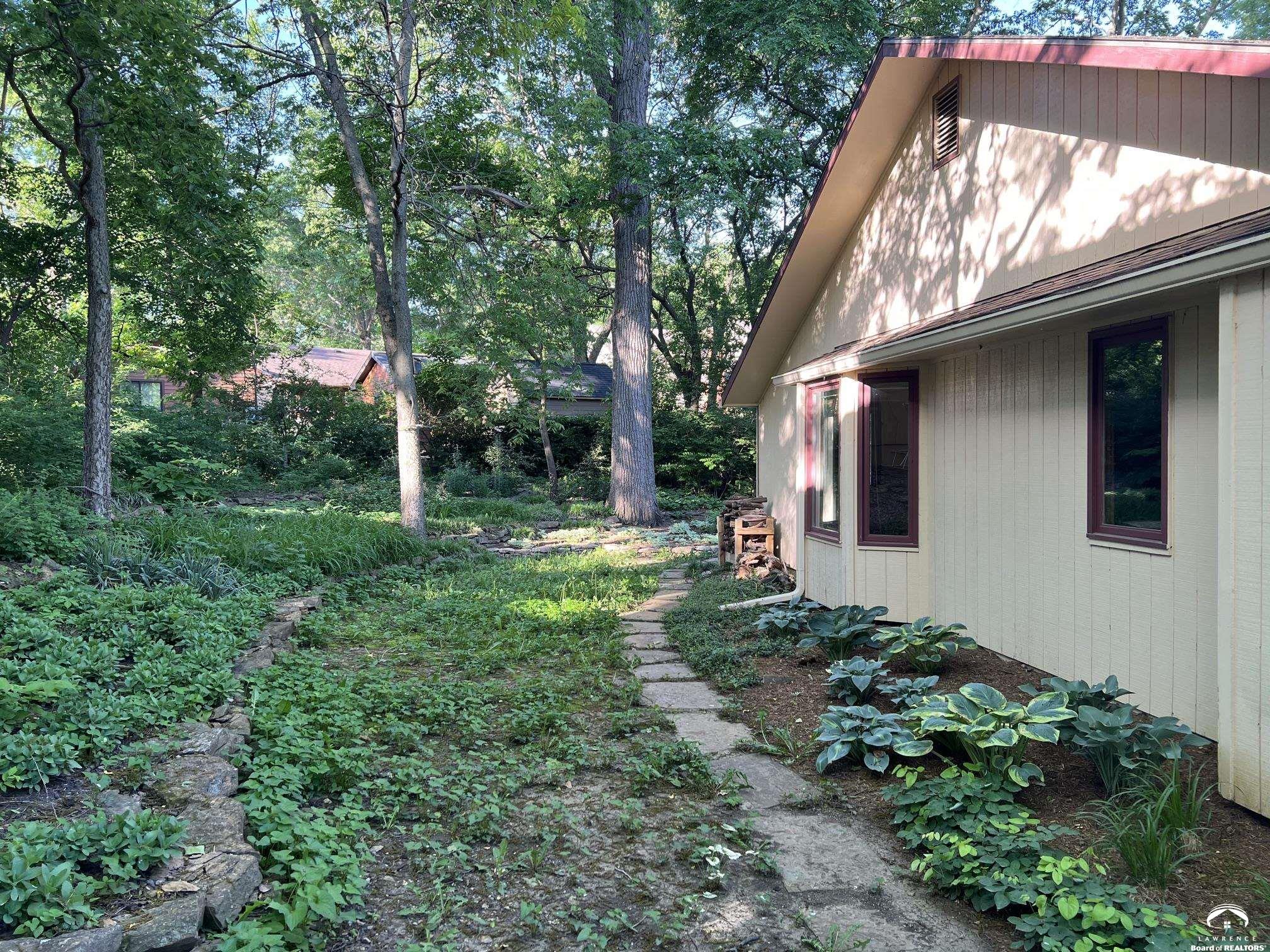 3607 Boulder Court Lawrence, KS 66049 - Photo 71 of 72