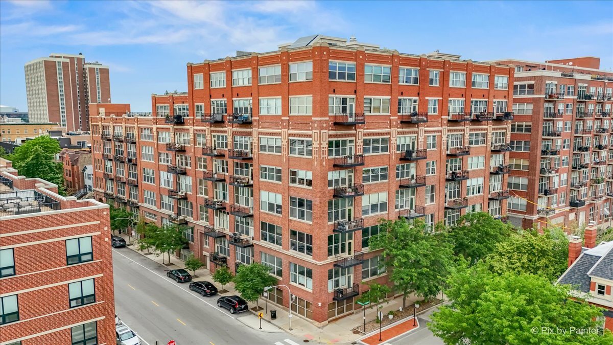1500 West Monroe Street, Unit 422 Chicago, IL 60607 - Photo 1 of 28