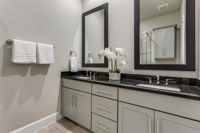 $450,000 | 4128 Runyon Road, Addison, TX 75001