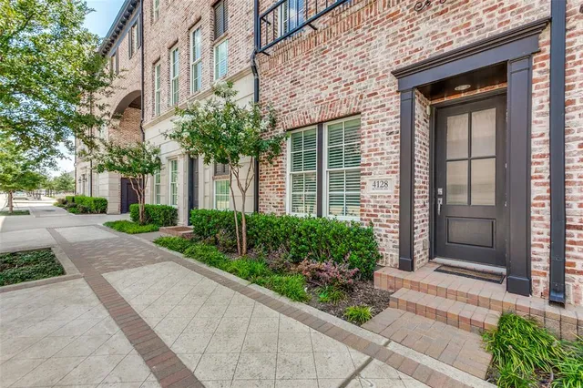 $450,000 | 4128 Runyon Road, Addison, TX 75001