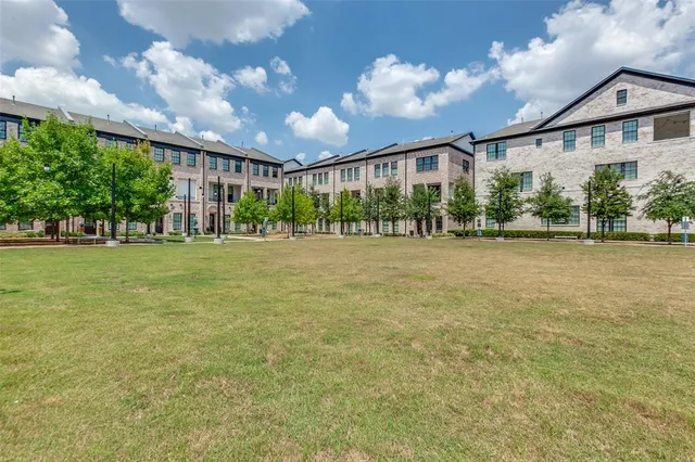 $450,000 | 4128 Runyon Road, Addison, TX 75001