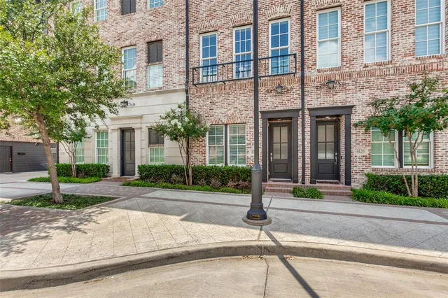 $450,000 | 4128 Runyon Road, Addison, TX 75001