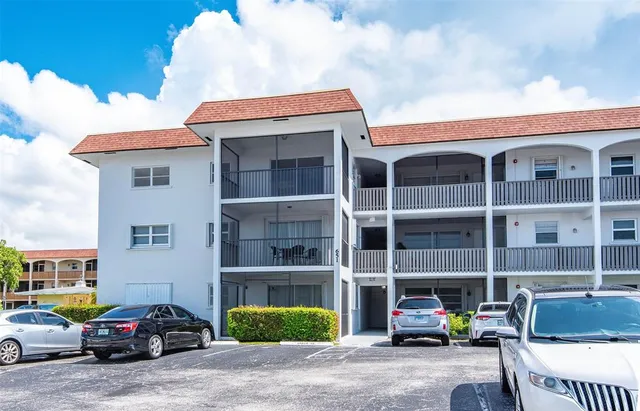 $245,000 | 651 Pine Drive, Unit 306, Pompano Beach, FL 33060