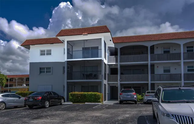 $245,000 | 651 Pine Drive, Unit 306, Pompano Beach, FL 33060