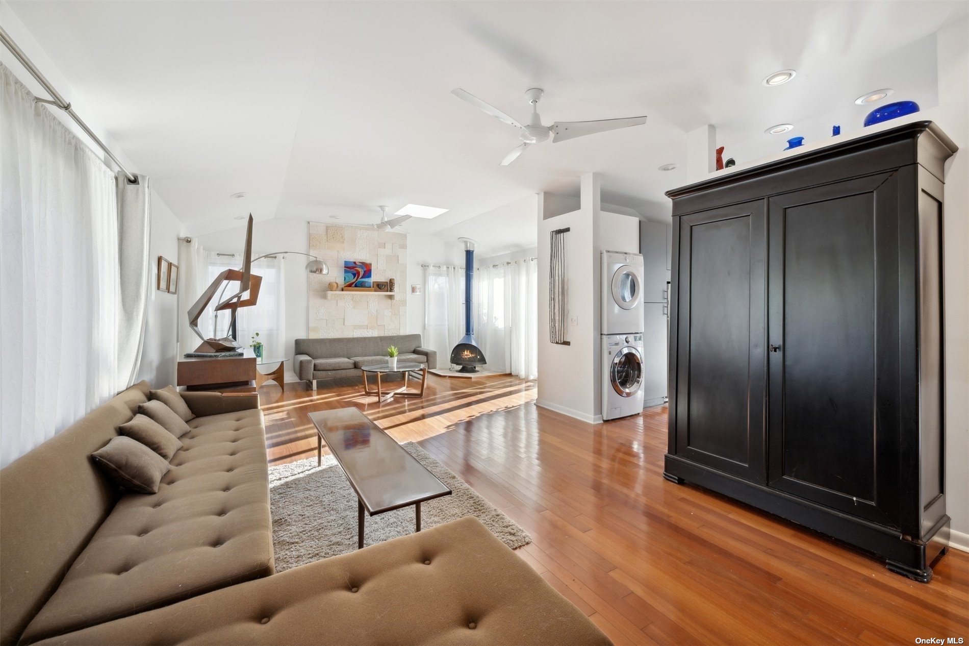 106 Lynncliff Road Hampton Bays, NY 11946 - Photo 1 of 1 Gallery Image 1