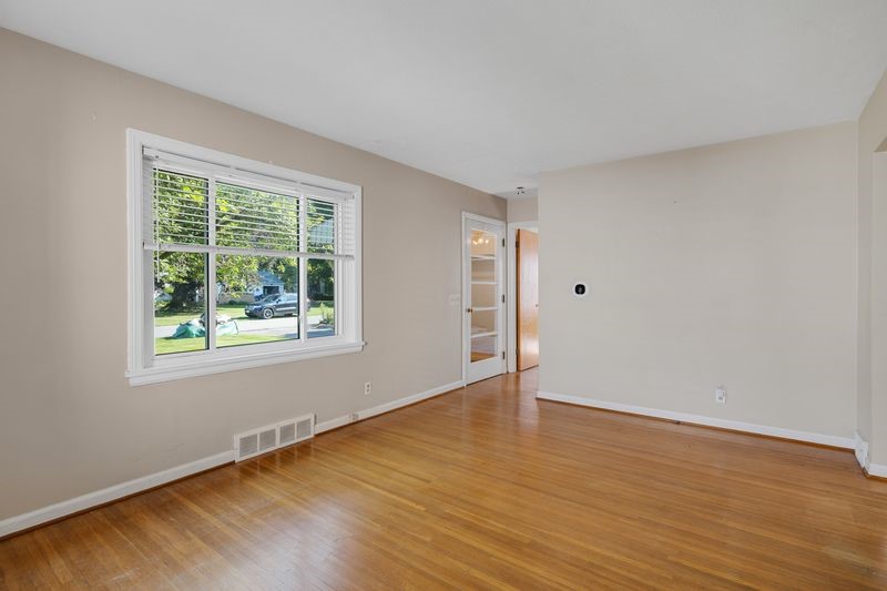 87 Traymore Road Irondequoit, NY 14609 - Photo 12 of 29 Gallery Image 12
