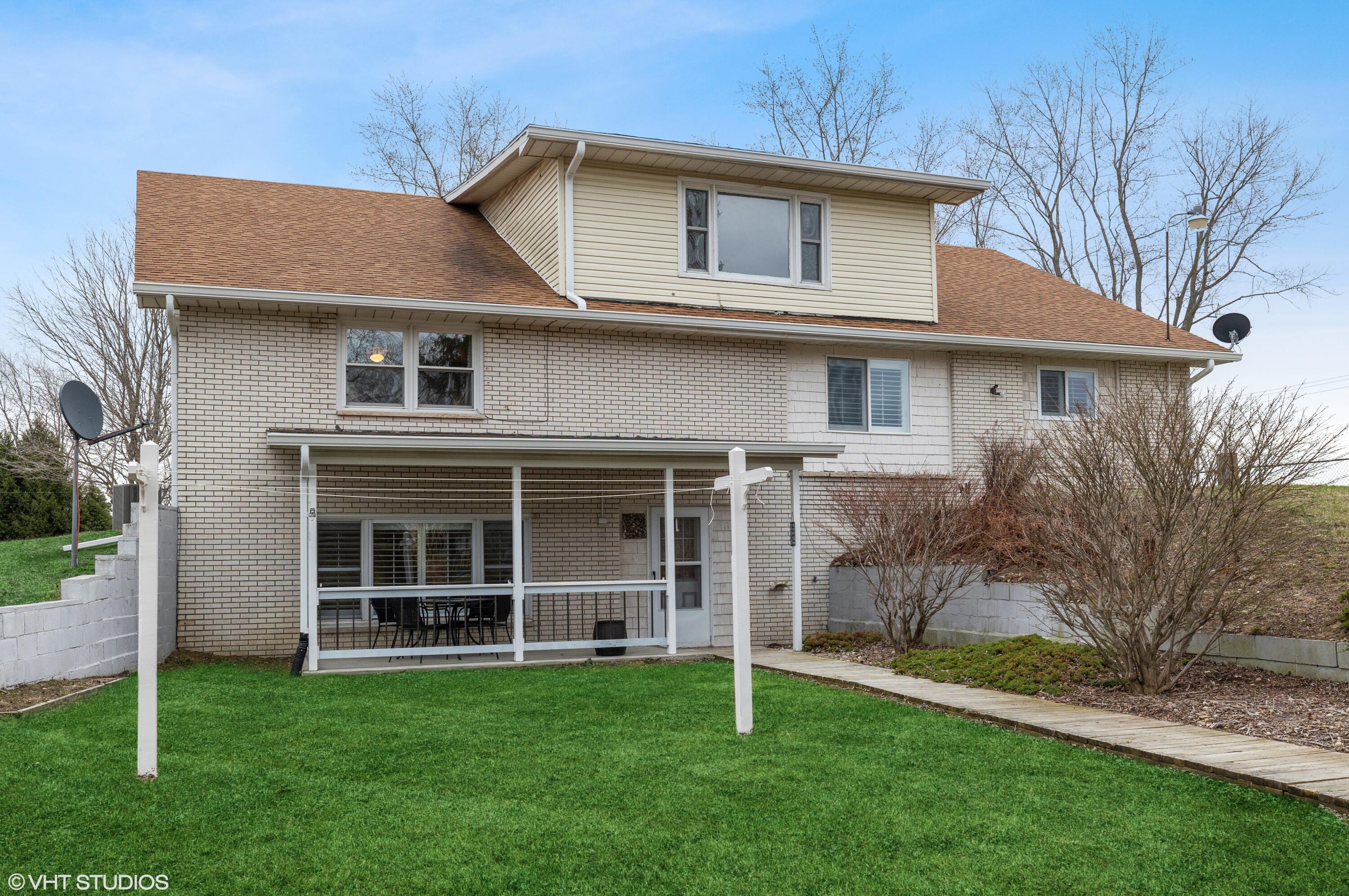 12090 Gast Road Bridgman, MI 49106 - Photo 17 of 28 15_12090GastRd_2003_HiRes