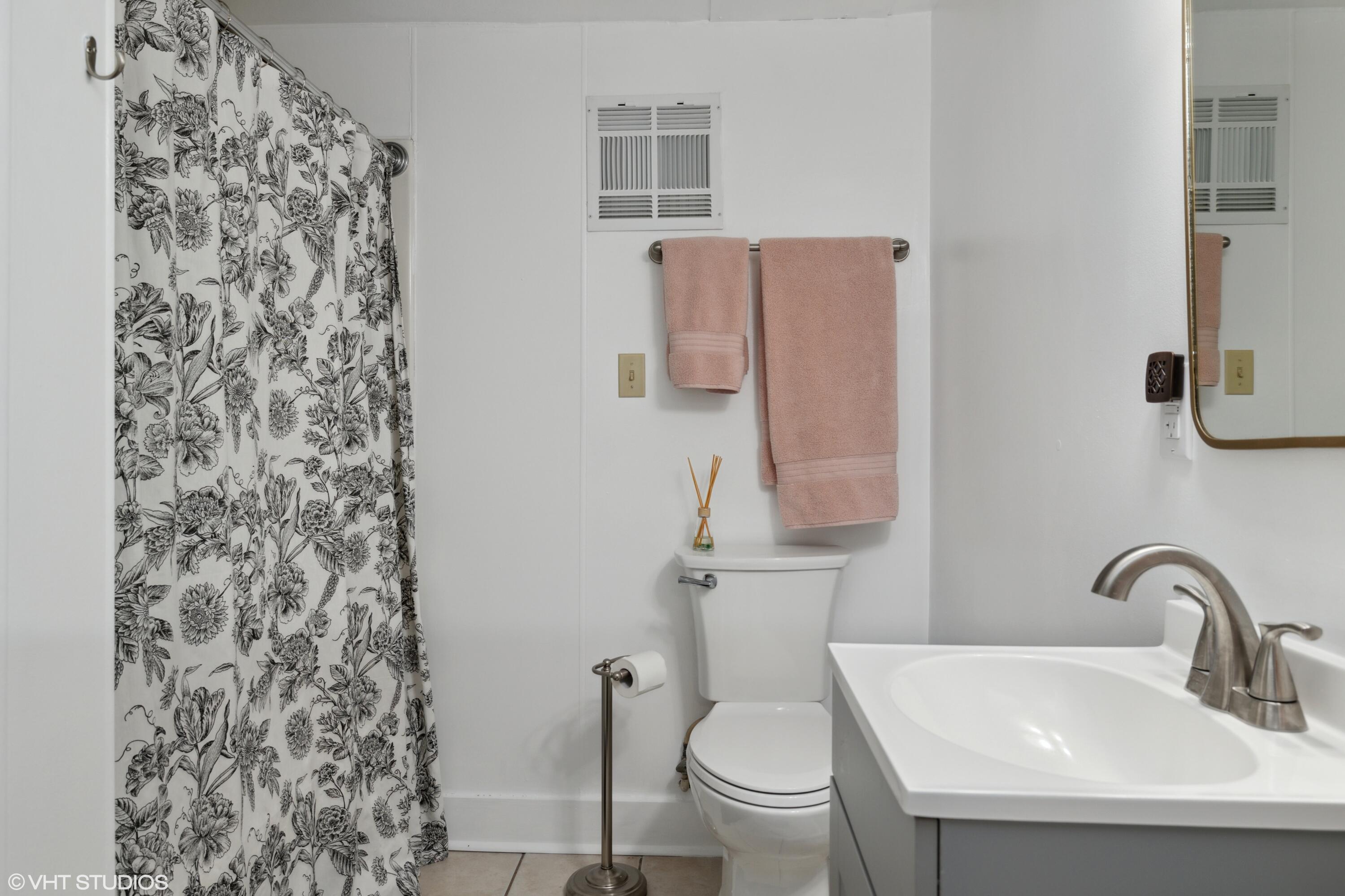 12090 Gast Road Bridgman, MI 49106 - Photo 21 of 28 18_12090GastRd_2010_HiRes