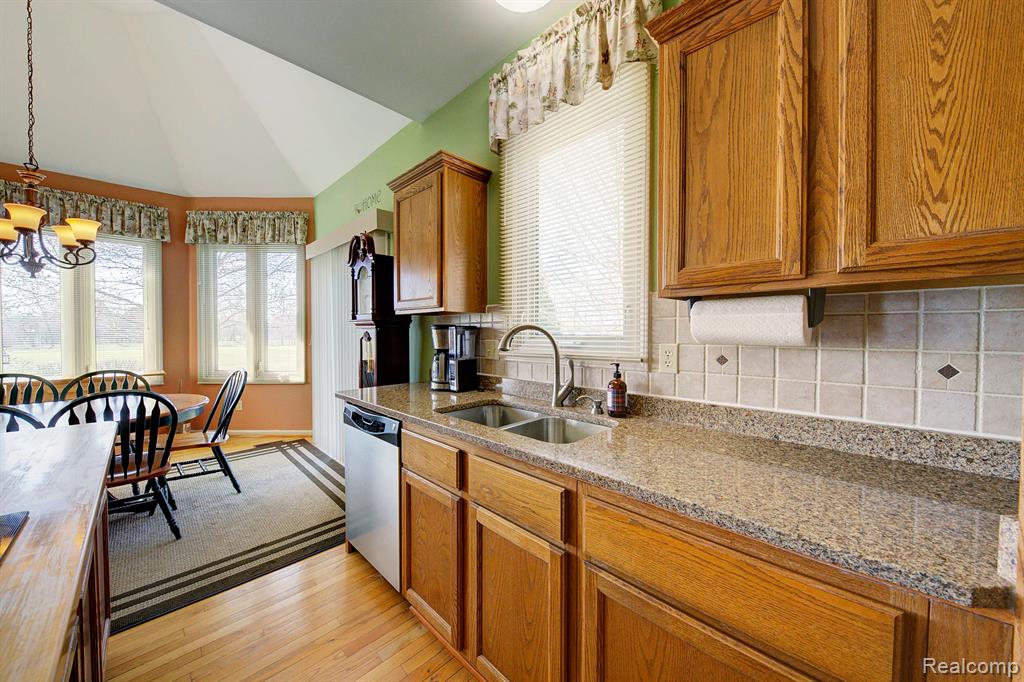 781 Sandalwood Road Canton, MI 48188 - Photo 13 of 35 Gallery Image 13