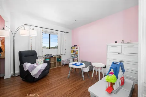 $730,000 | 1425 2nd Street, Unit 301, Long Beach, CA 90802