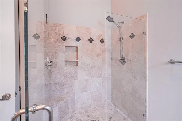 $2,450 | 5660 Crest Hill Drive Northeast, Buford, GA 30518