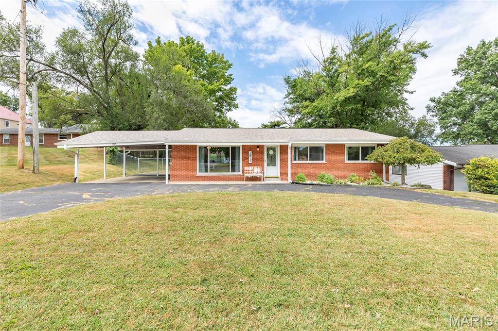1017 Schulte Road St. Louis, MO 63146 - Photo 1 of 30 Gallery Image 1