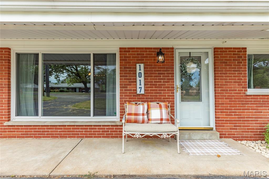 1017 Schulte Road St. Louis, MO 63146 - Photo 2 of 30 Gallery Image 2
