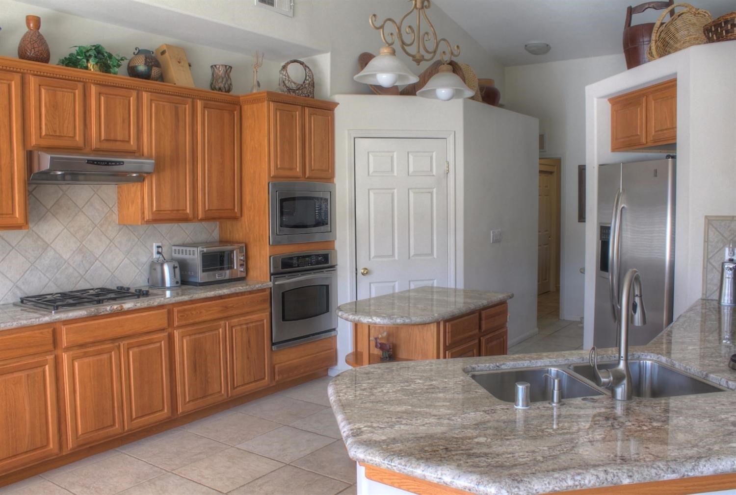 29454 Fawn Way Tehachapi, CA 93561 - Photo 5 of 23 Gallery Image 5