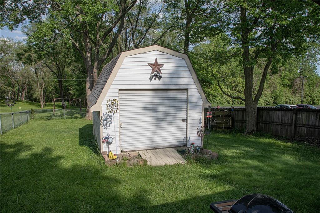 3767 Mann Road Indianapolis, IN 46221 - Photo 12 of 16 Gallery Image 12