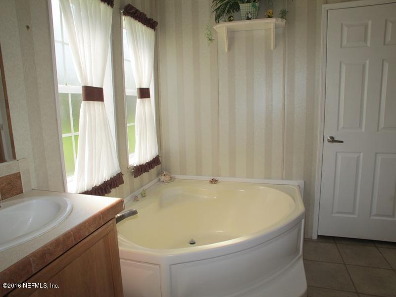 5277 Manning Cemetery Road Jacksonville, FL 32234 - Photo 23 of 35 Master Bath View 2
