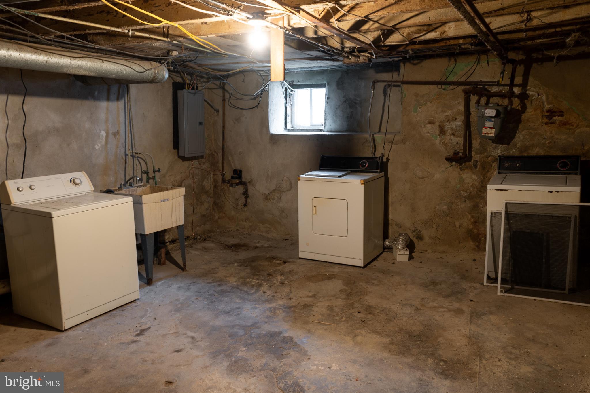 1831 Reed Street Philadelphia, PA 19146 - Photo 6 of 14 Gallery Image 6