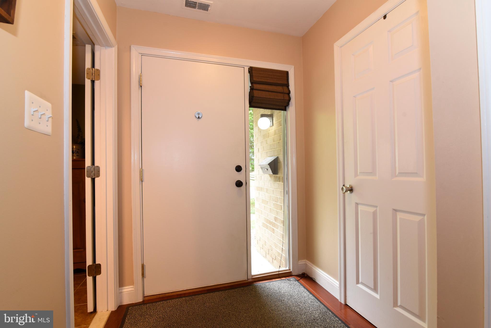 1715 Ivy Oak Square Reston, VA 20190 - Photo 3 of 39 Foyer