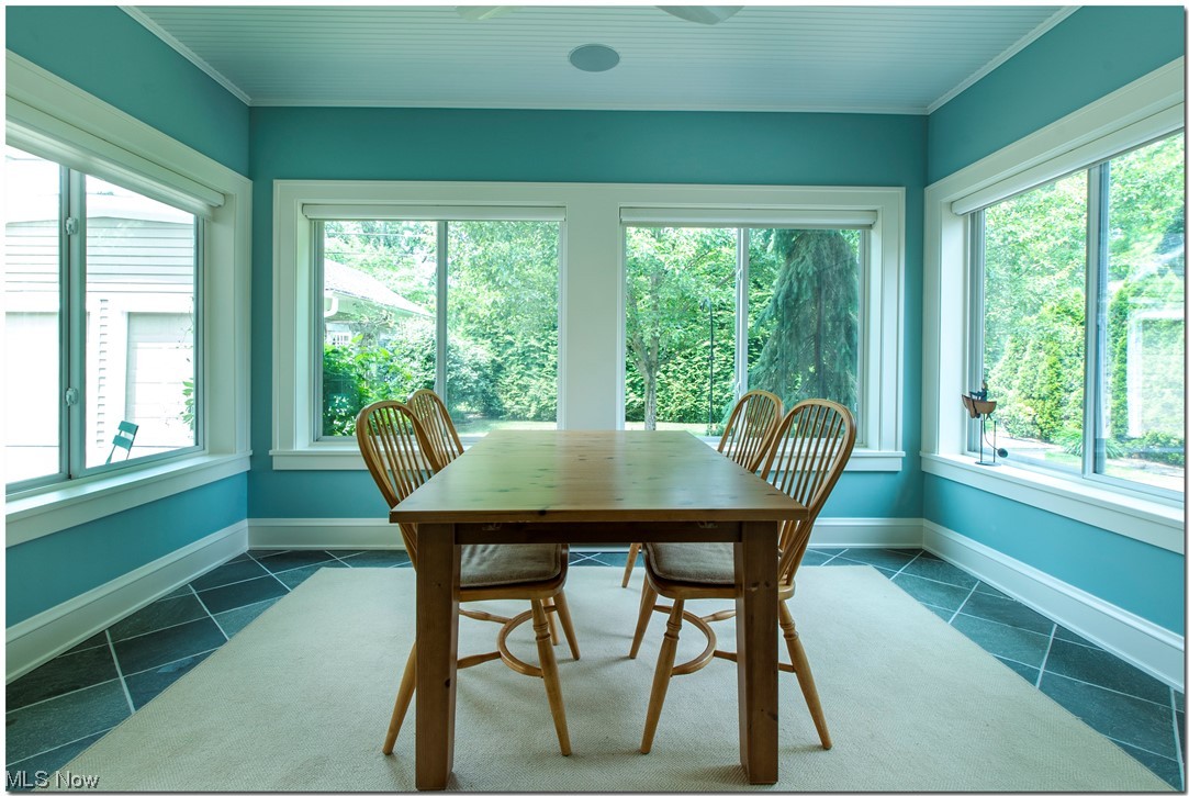 2878 Brighton Road Cleveland, OH 44120 - Photo 15 of 35
4 season sun room