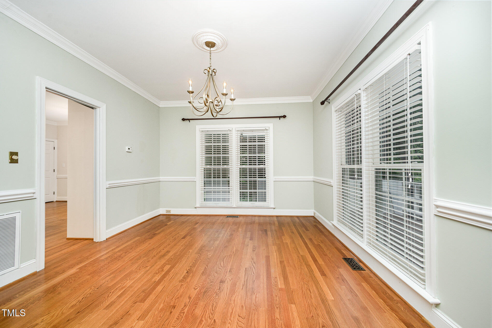 7605 Sandy Lake Court Raleigh, NC 27613 - Photo 11 of 51 012_file_449