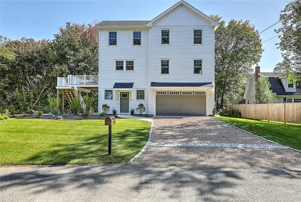 $1,395,000 | 137 Rosebriar Avenue, South Kingstown, RI 02879