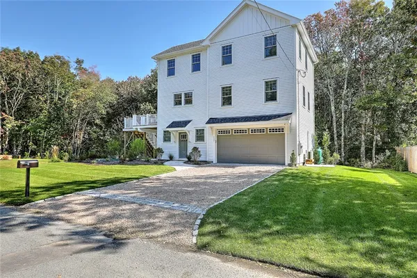 $1,395,000 | 137 Rosebriar Avenue, South Kingstown, RI 02879