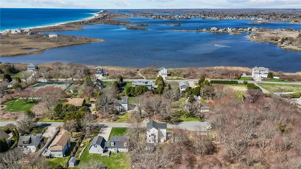 $1,395,000 | 137 Rosebriar Avenue, South Kingstown, RI 02879