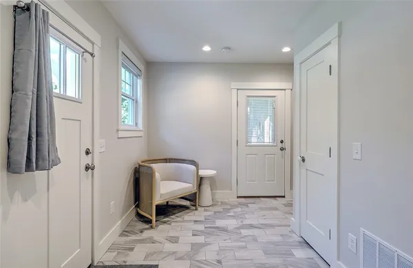 $1,395,000 | 137 Rosebriar Avenue, South Kingstown, RI 02879