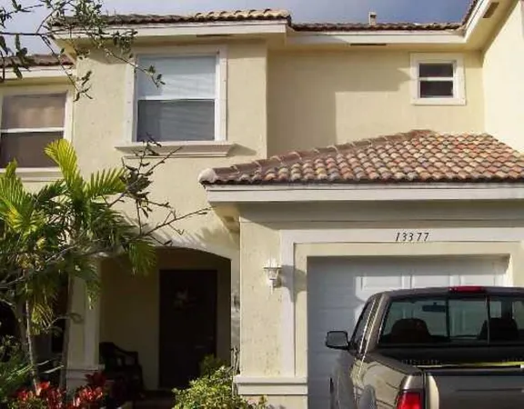 $2,690 | 13377 Georgian Court, Wellington, FL 33414