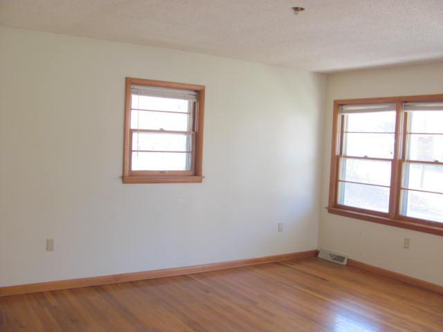 612 Fall River Road Lawrenceburg, TN 38464 - Photo 3 of 9