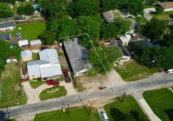 $64,999 | 417 South Prairie Street, Pilot Point, TX 76258