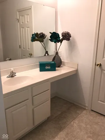 $1,900 | 12172 Black Hills Drive, Fishers, IN 46038