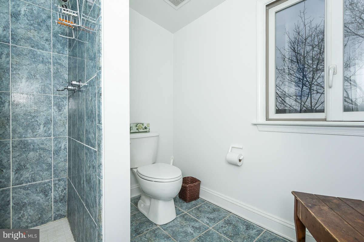 1084 Trails End Road Pasadena, MD 21122 - Photo 22 of 30 Bedroom