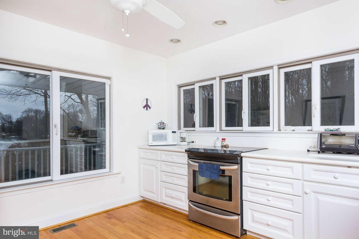 1084 Trails End Road Pasadena, MD 21122 - Photo 7 of 30 Kitchen