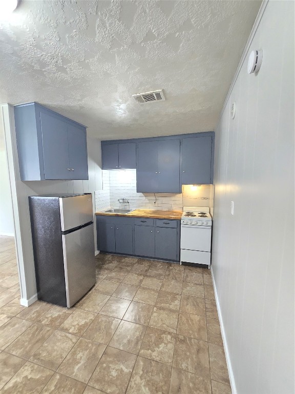 509 Truman Street Cleveland, TX 77327 - Photo 2 of 8