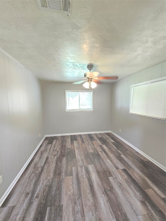 509 Truman Street Cleveland, TX 77327 - Photo 3 of 8