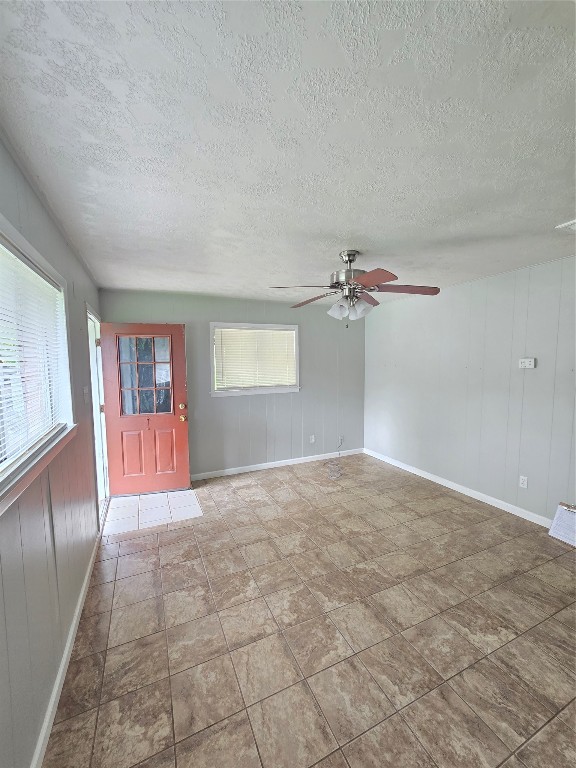 509 Truman Street Cleveland, TX 77327 - Photo 4 of 8