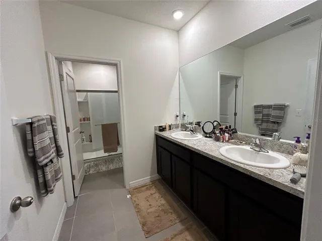 $2,050 | 13694 Northwest 9th Road, Newberry, FL 32669