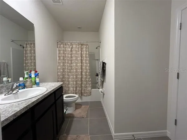 $2,000 | 13694 Northwest 9th Road, Newberry, FL 32669