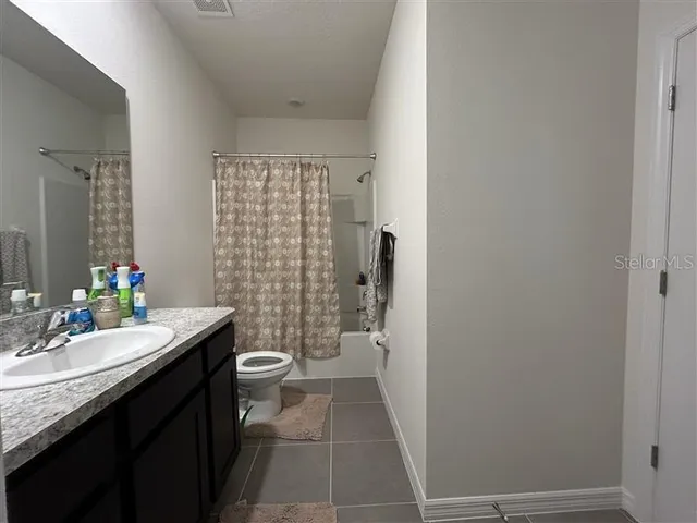 $2,050 | 13694 Northwest 9th Road, Newberry, FL 32669