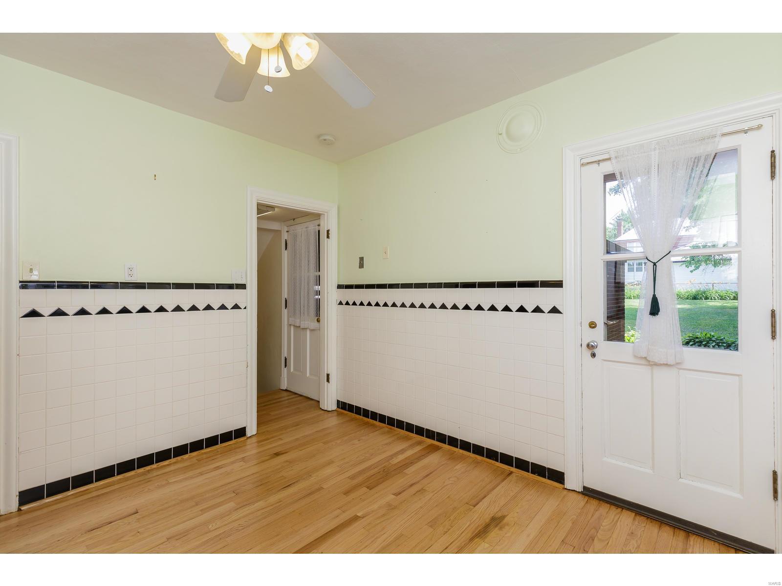3036 Ridgeview Drive St. Louis, MO 63121 - Photo 14 of 45 Gallery Image 14
