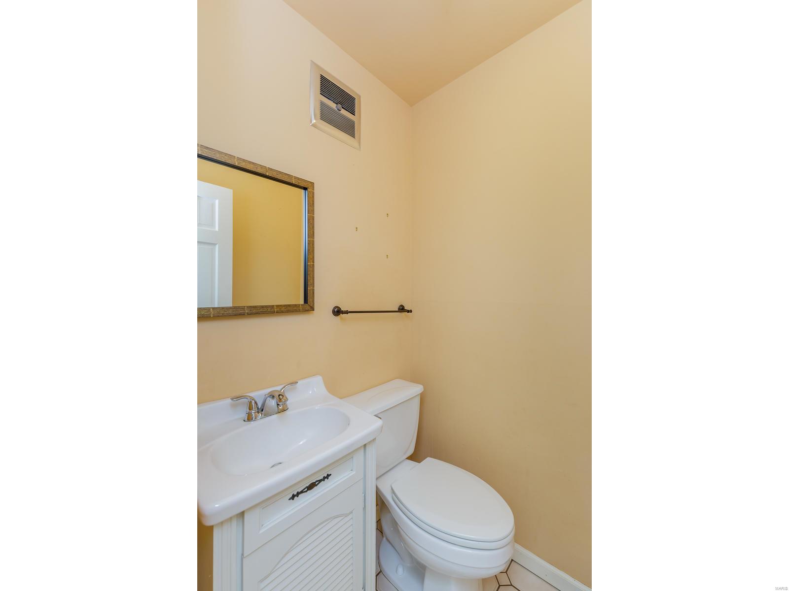 3036 Ridgeview Drive St. Louis, MO 63121 - Photo 15 of 45 Gallery Image 15
