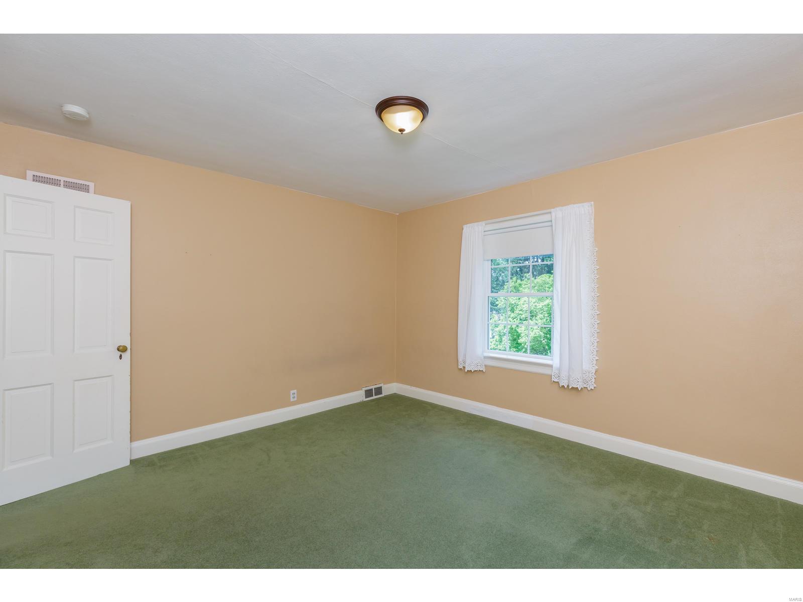 3036 Ridgeview Drive St. Louis, MO 63121 - Photo 17 of 45 Gallery Image 17