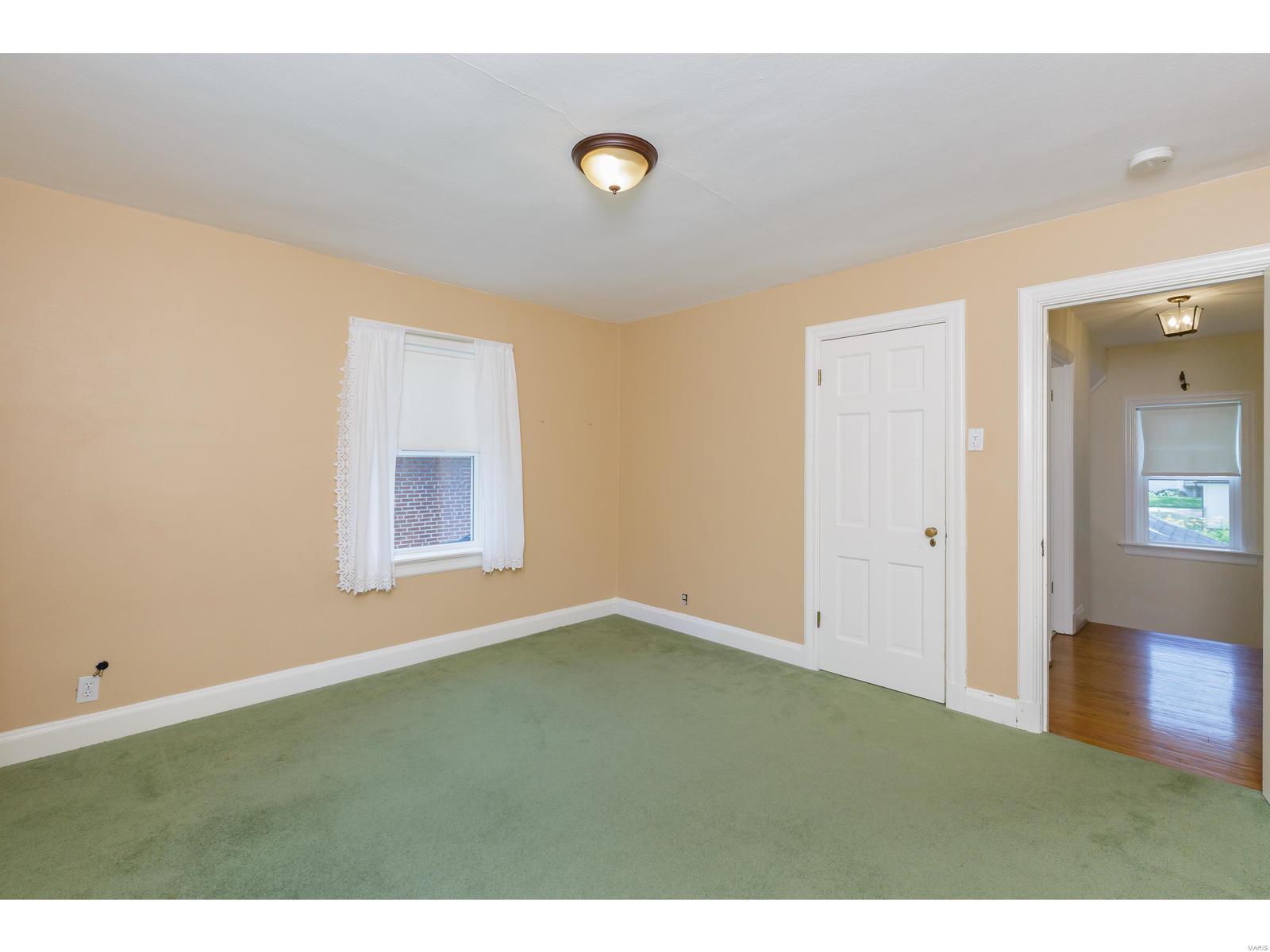 3036 Ridgeview Drive St. Louis, MO 63121 - Photo 18 of 45 Gallery Image 18