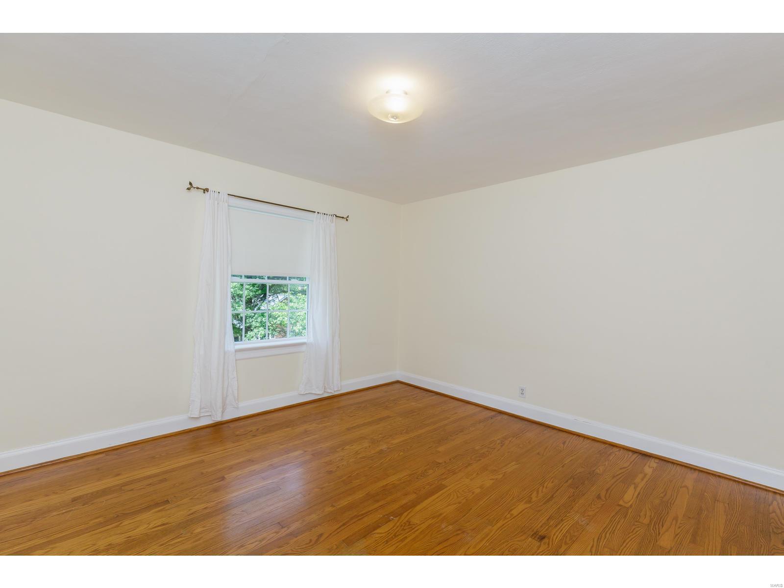3036 Ridgeview Drive St. Louis, MO 63121 - Photo 21 of 45 Gallery Image 21