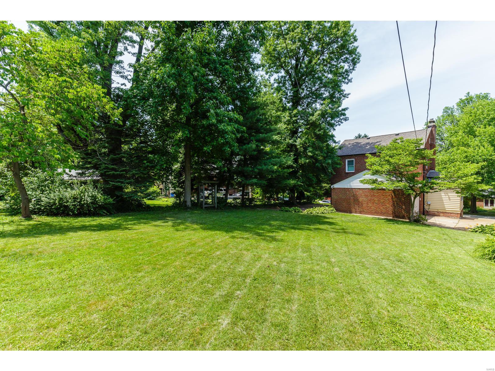 3036 Ridgeview Drive St. Louis, MO 63121 - Photo 37 of 45 Gallery Image 37